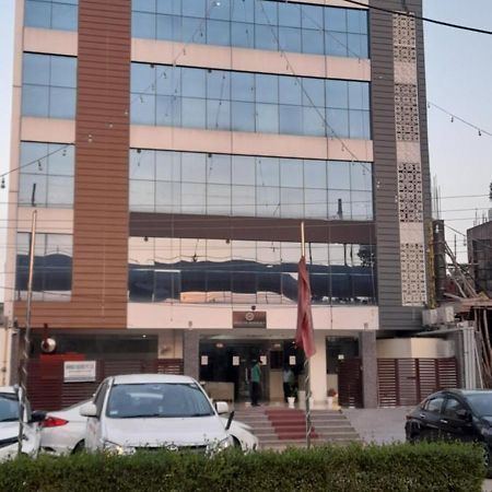 فندق Immense Residency فريد آباد المظهر الخارجي الصورة